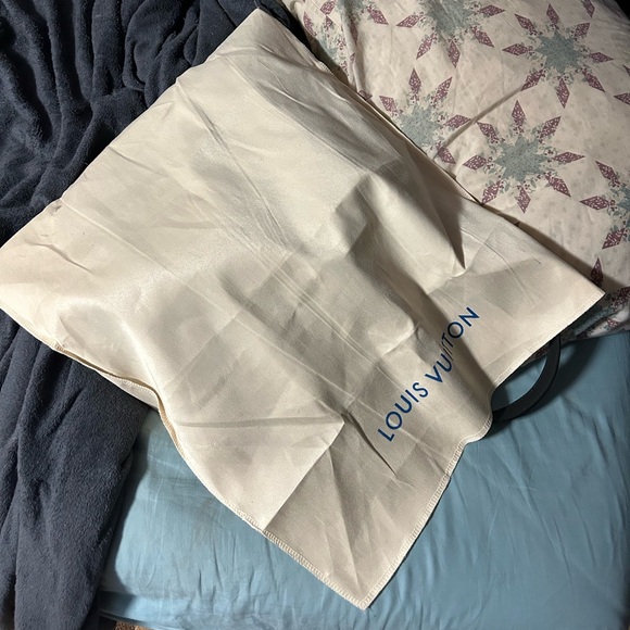 Louis Vuitton Bandouliere - Picture 5 of 5